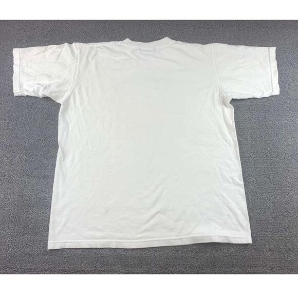 Vintage Disney Store T Shirt Men L White Crewneck Dreaming Is Believing Graphic - Picture 3 of 11